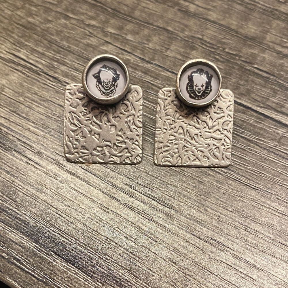 Pennywise Halloween Silver Textured Earrings